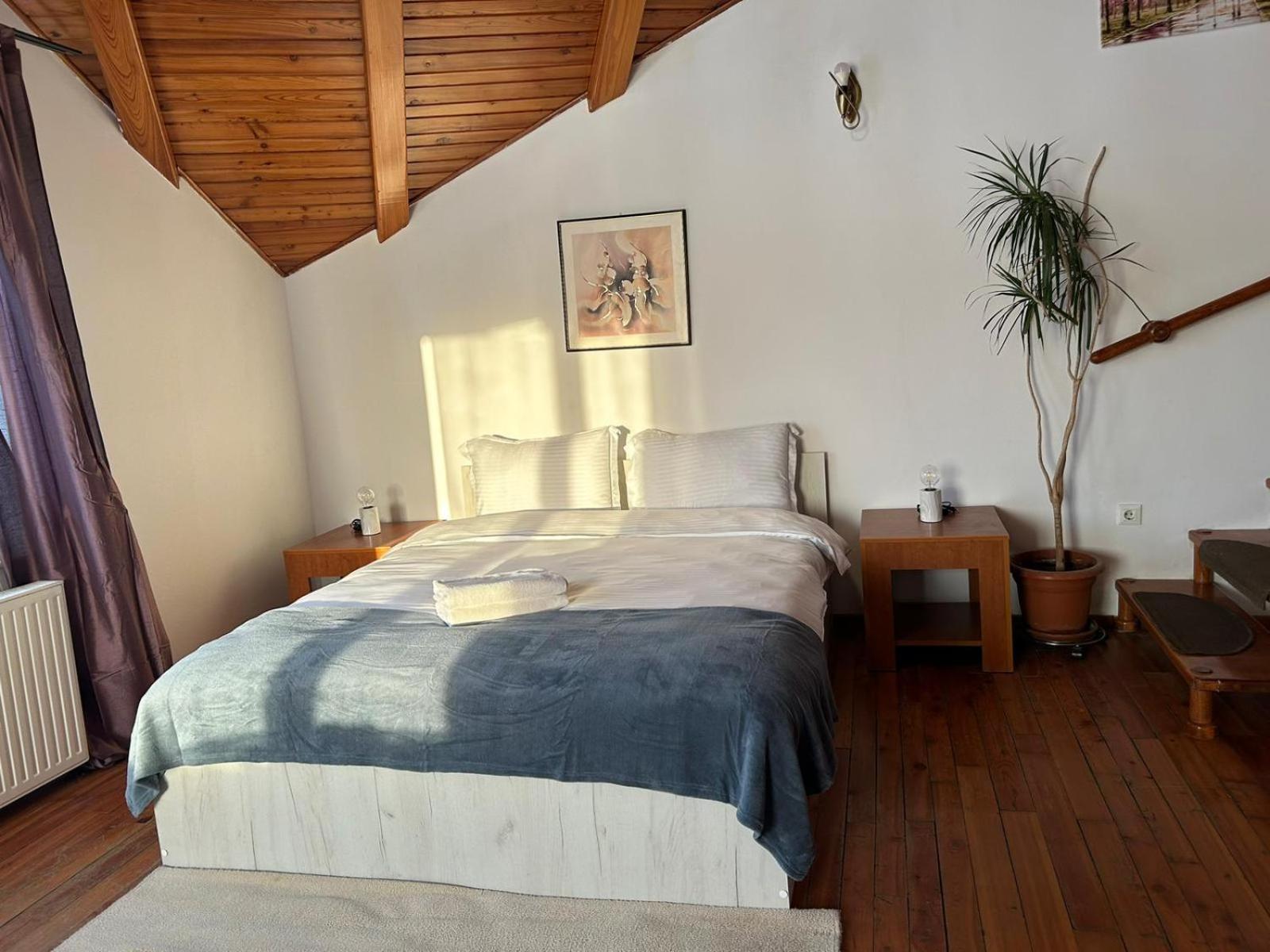 Ambra Room'S Brasov Exterior photo