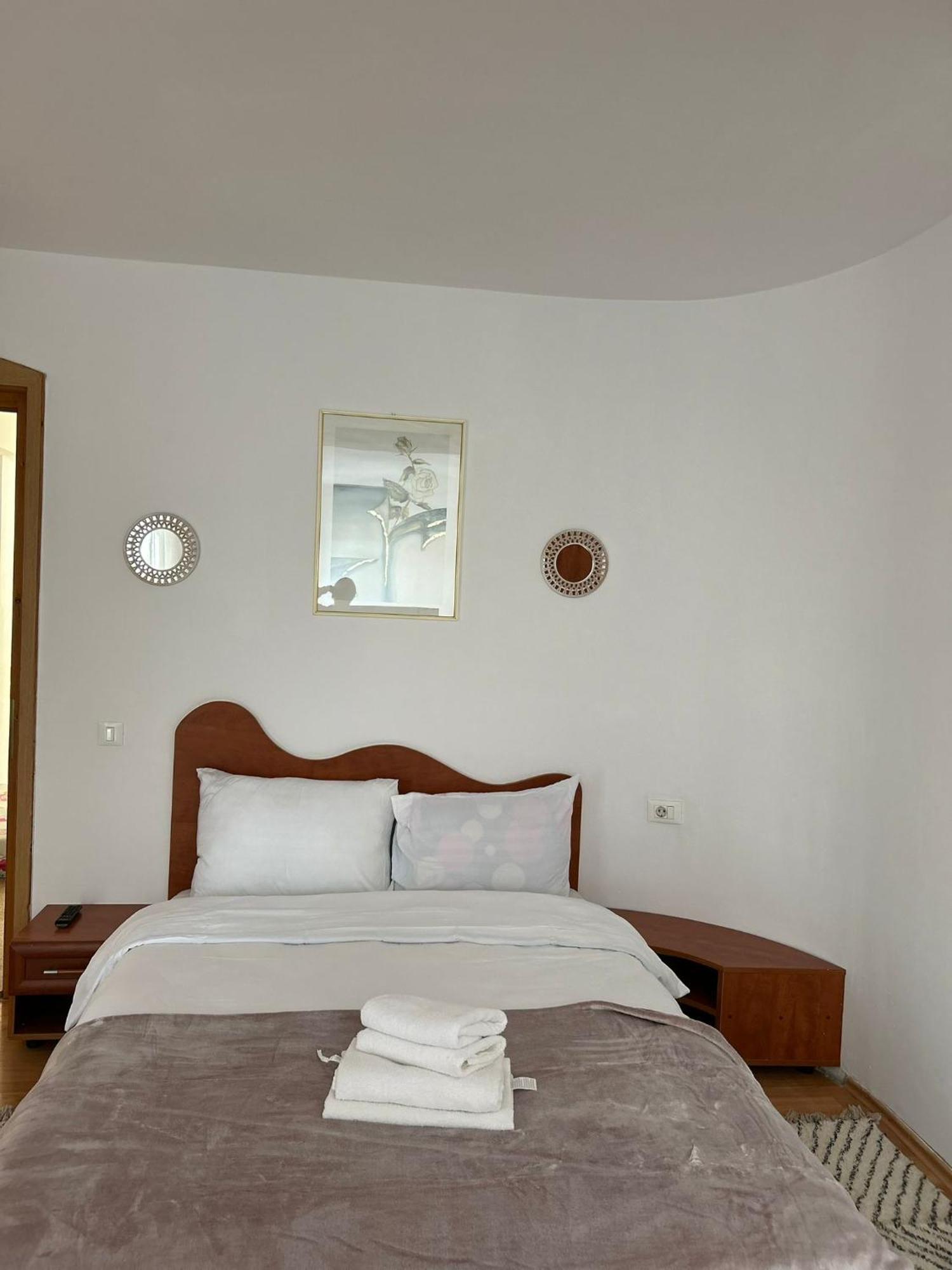 Ambra Room'S Brasov Exterior photo