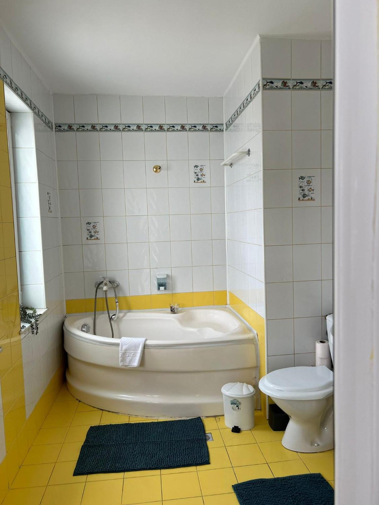 Ambra Room'S Brasov Exterior photo