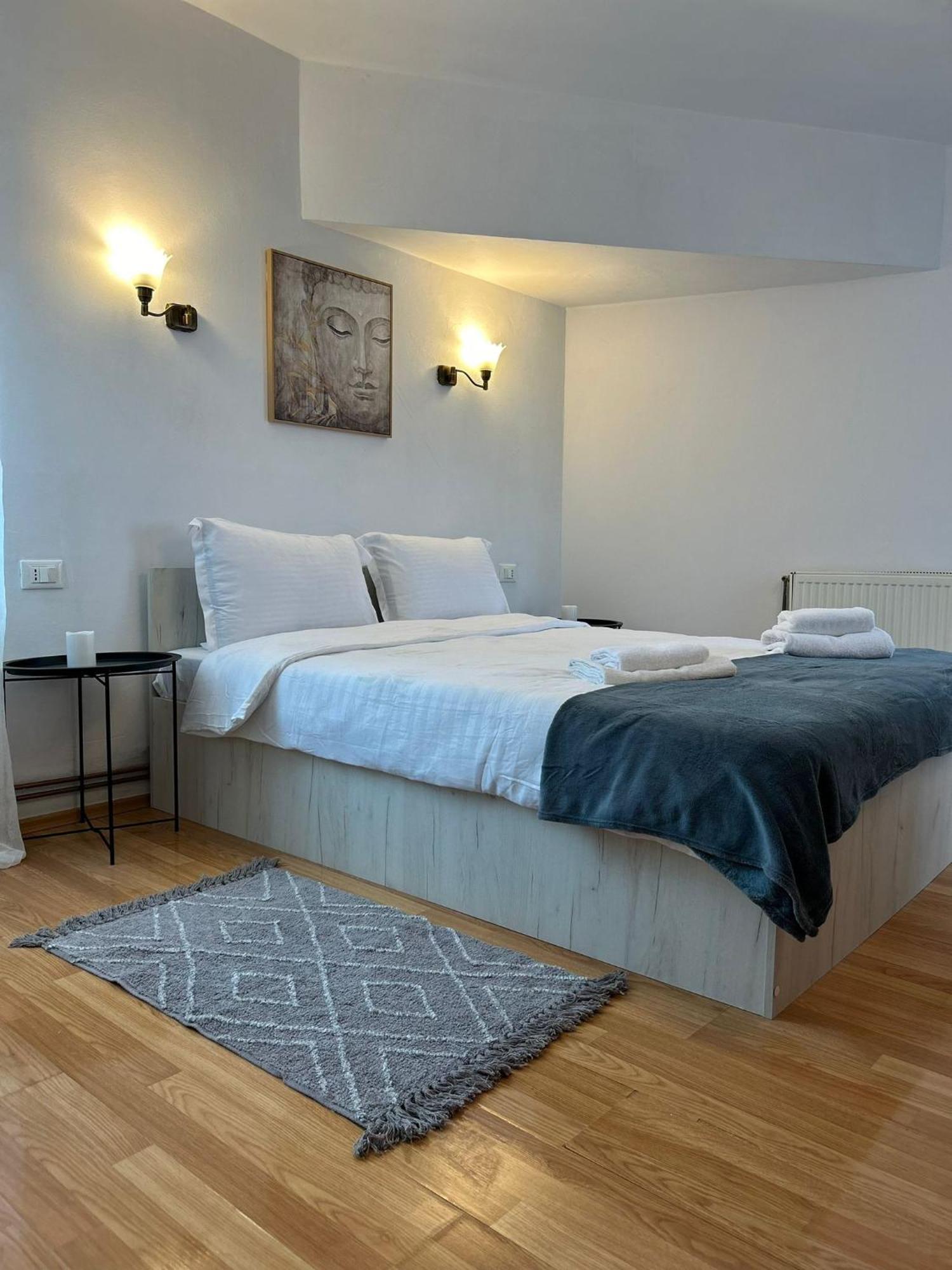 Ambra Room'S Brasov Exterior photo